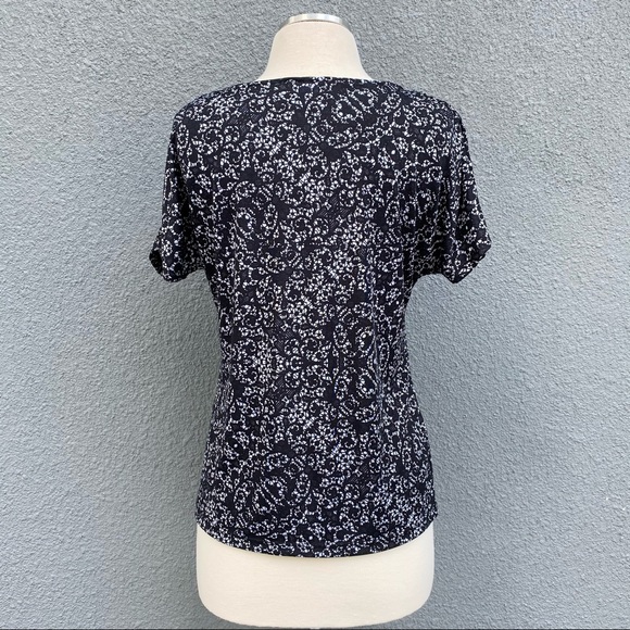 Black Patterned Short Sleeves Top - Picture 6 of 7